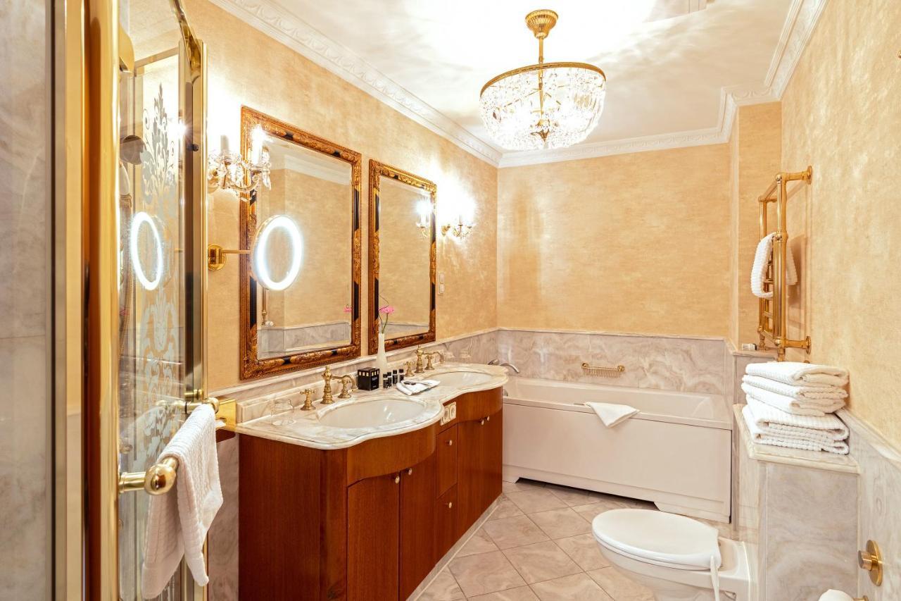 Seetelhotel Ahlbecker Hof Херингсдорф Экстерьер фото Bathroom
