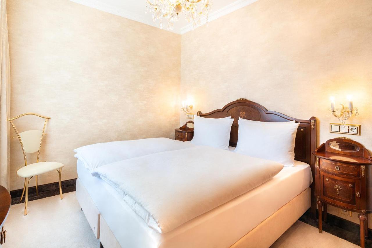 Seetelhotel Ahlbecker Hof Херингсдорф Экстерьер фото A room at the hotel