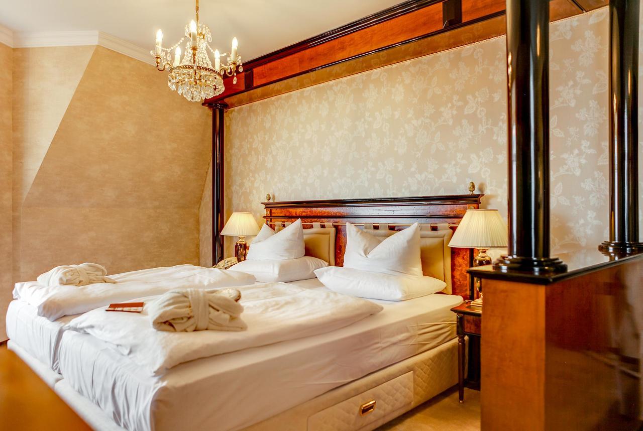 Seetelhotel Ahlbecker Hof Херингсдорф Экстерьер фото A typical hotel room