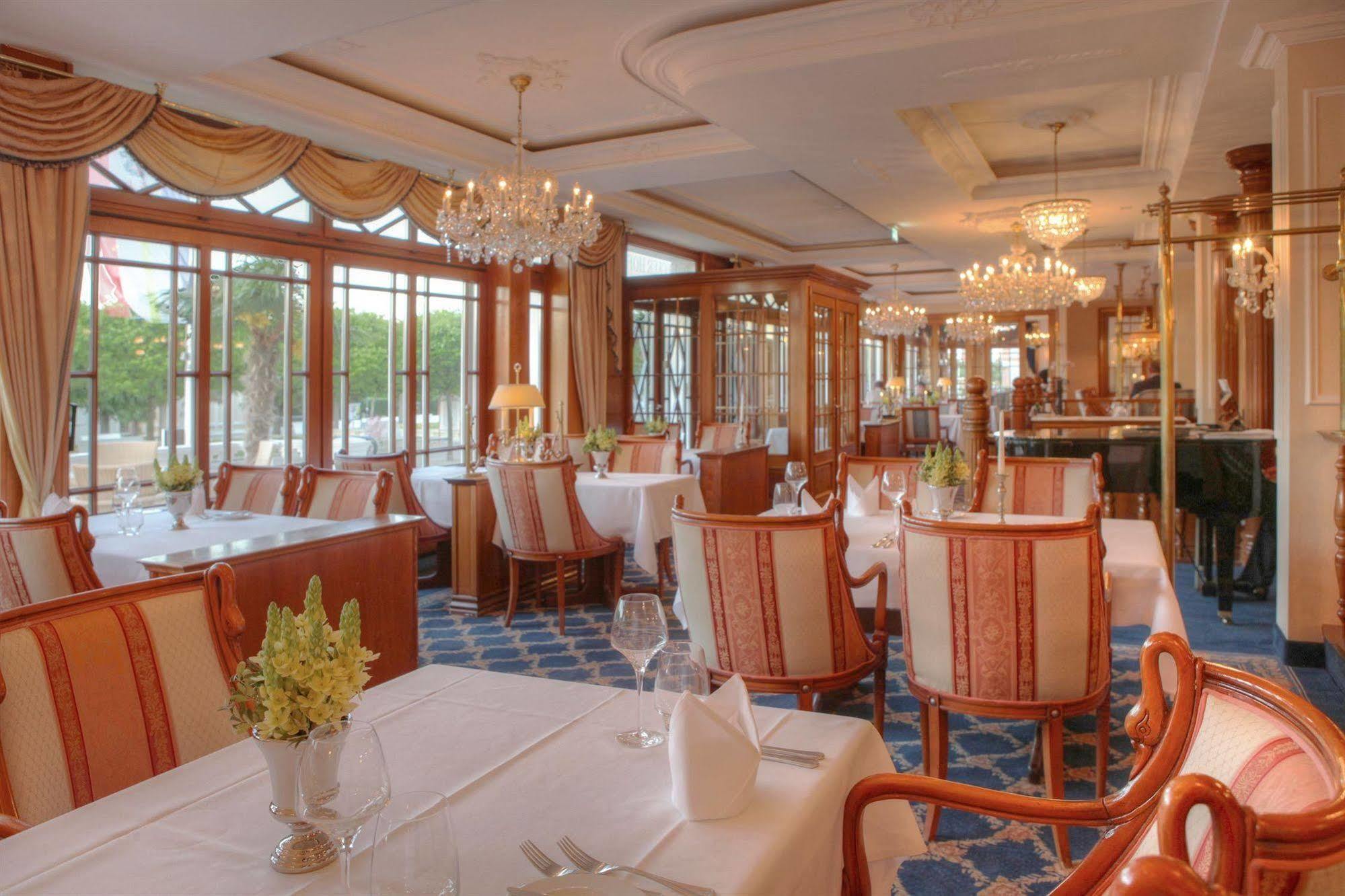 Seetelhotel Ahlbecker Hof Херингсдорф Экстерьер фото The restaurant